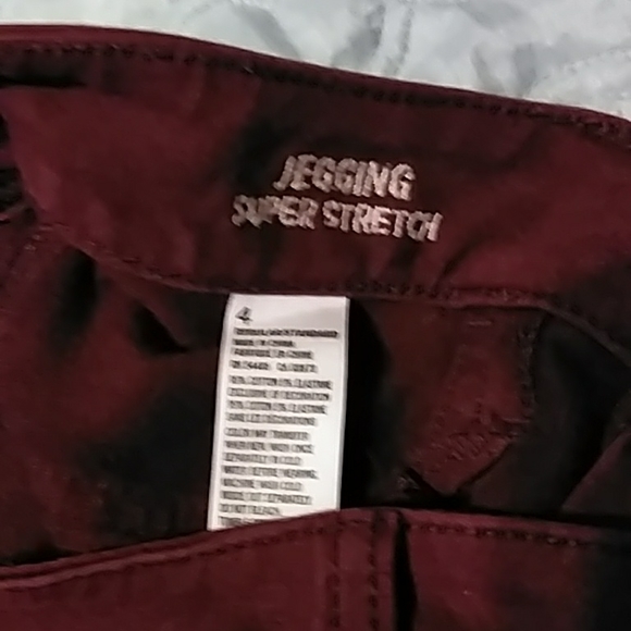 American Eagle Outfitters Super Stretch Maroon Jeggings - Picture 3 of 6